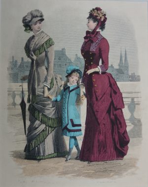 2 Ladies and a Child Fashion